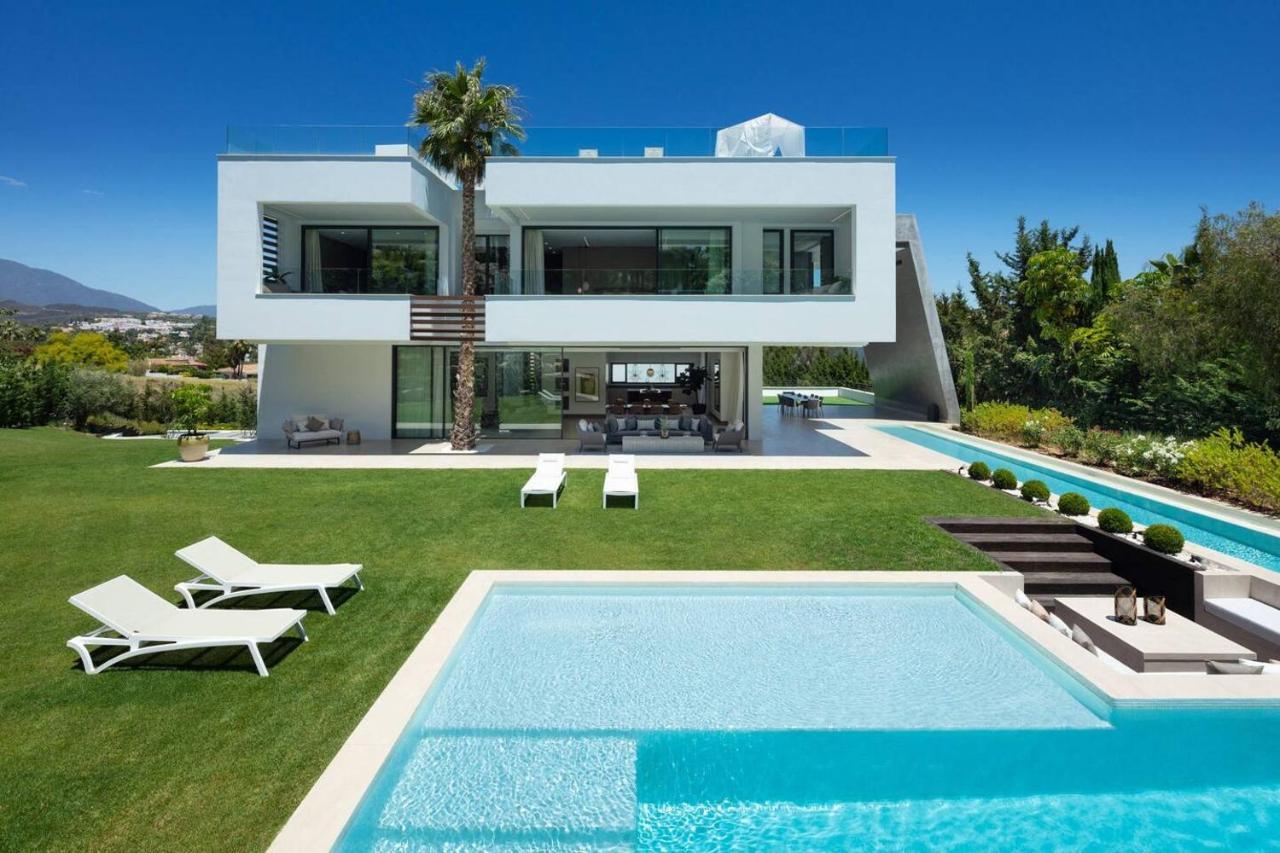 Newly Built 6 Bdrm Luxury In Nueva Andalucía Apartamento Marbella