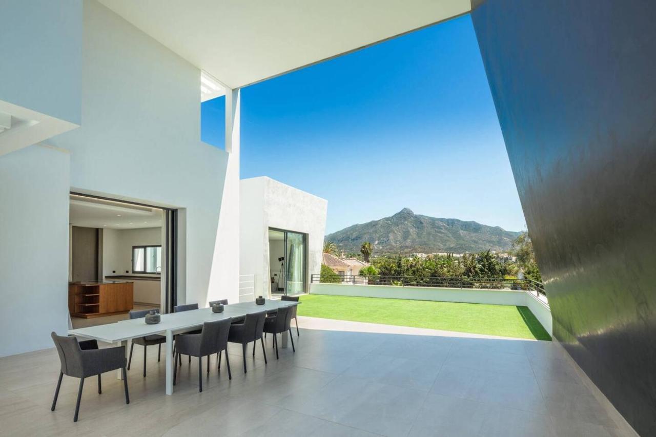 Newly Built 6 Bdrm Luxury In Nueva Andalucía Marbella