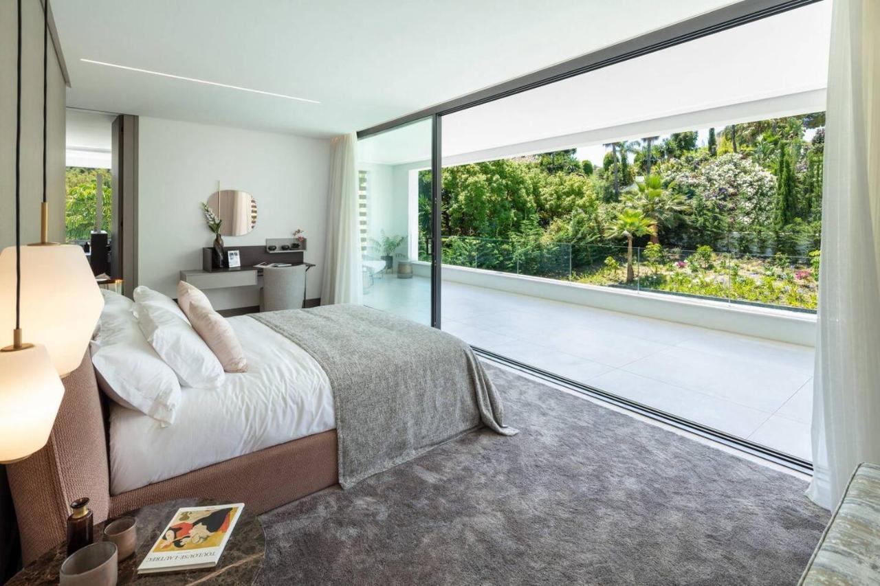 Newly Built 6 Bdrm Luxury In Nueva Andalucia Marbellac