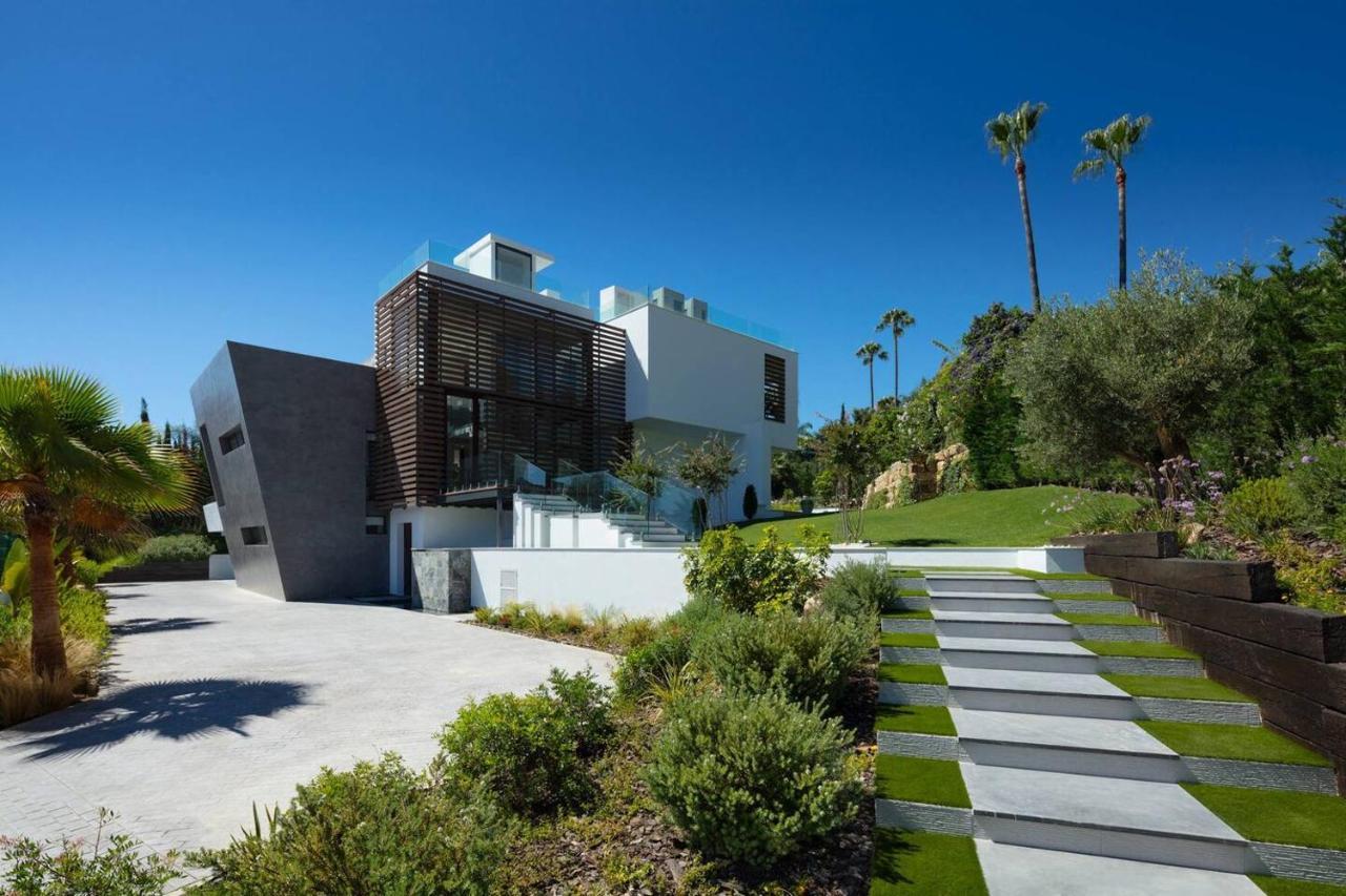 Appartement Newly Built 6 Bdrm Luxury In Nueva Andalucia *